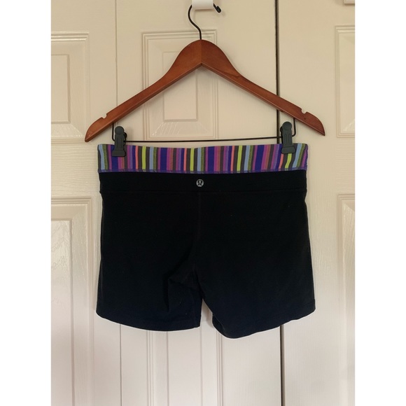 Lululemon mid-2000s Reversible Groove Short - Picture 2 of 3